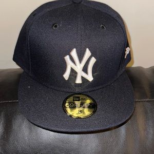 NY Yankees fitted baseball cap